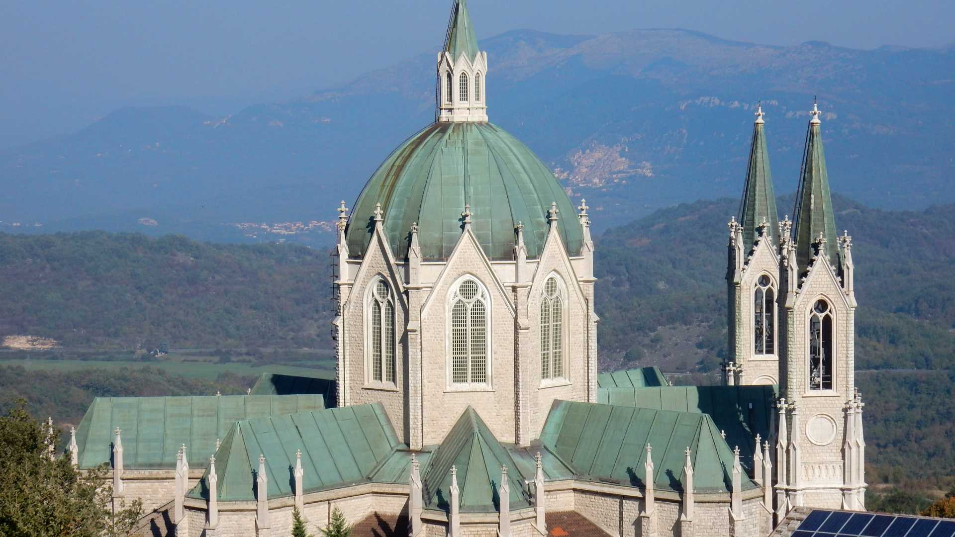 Castelpetroso da Campitello Matese: visita al santuario e idee per completare la giornata